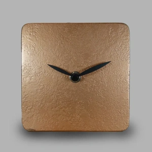 COPPER CLOCK Orologio in legno verniciatura materica